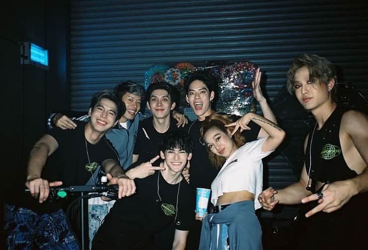 パース・ナクンのインスタグラム：「One of the happiest and saddest days of my life. Grateful for everything and everyone I met along the way ❤️ love」