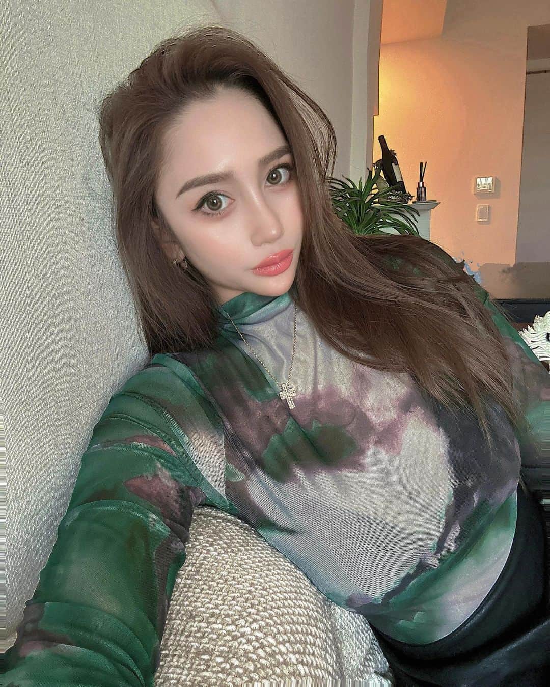 カイラのインスタグラム：「いいねいっぱいしてね🤭︎💕︎」