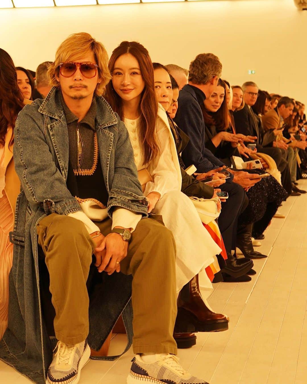 Reikaのインスタグラム：「@chloe ❤️  Everything was 💯 @keiji_papa_ のビンテージなルックも好き！  #chloe #chloeaw23 #クロエ　#pfw #ファッションウィーク」
