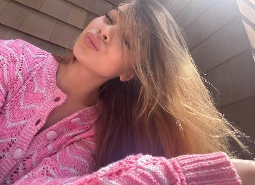 ヘイリー・スタインフェルドのインスタグラム：「Sun Xxxxxxx」