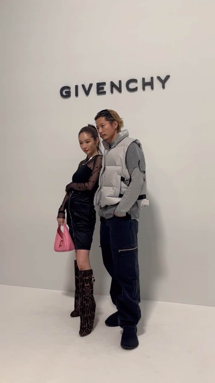 Reikaのインスタグラム：「@givenchy tick tick boom   #givenchy #givenchyaw23 #pfw #parisfashionweek #ジバンシィ　#パリコレ」