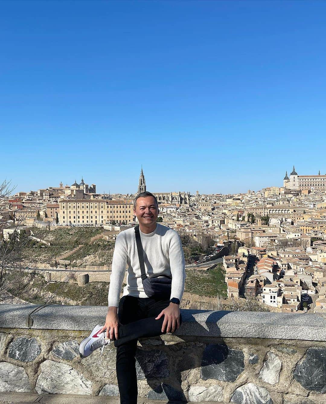 三好ジェームスのインスタグラム：「旅メモ  #スペイン #トレド #spain  #toledo」
