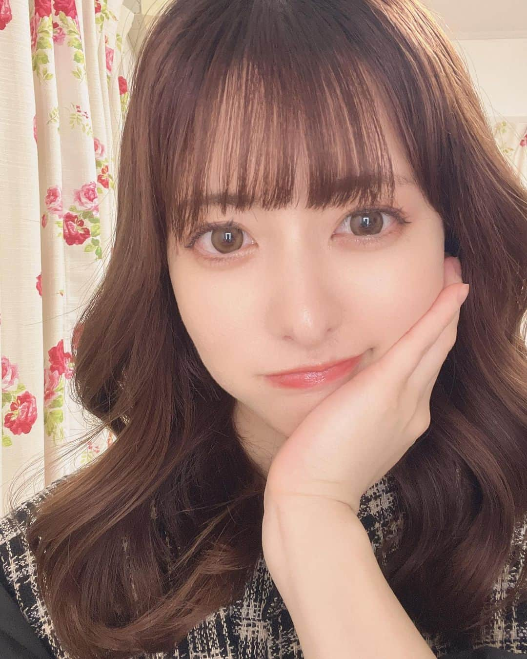 羽島みきさんのインスタグラム写真 - (羽島みきInstagram)「前髪きった🥴」3月3日 10時45分 - miki__kmyd