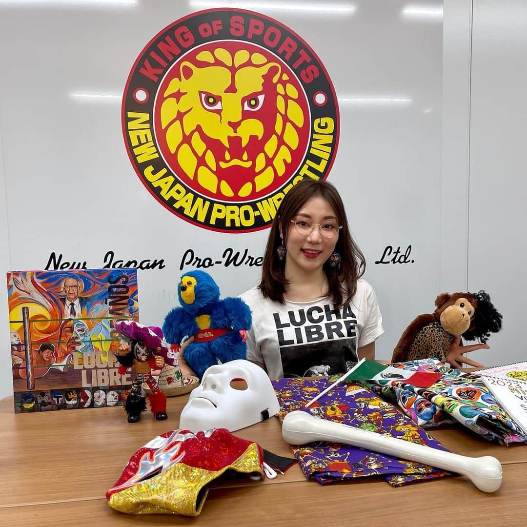 元井美貴のインスタグラム：「3.3(金)23時頃〜YouTube生配信予定です  写真はFANTASTICA MANIA開幕前の 見どころインタビューでの１枚🇲🇽  ファンマニロスのみなさん〜！ ぜひ一緒にファンマニを振り返りましょう☺️  そして #モッキーチャンネル が 収益化に必要な4000再生時間を達成＆ 登録者さんが1万人を突破しました🎉 みなさま応援ありがとうございます！！  Muchísimas gracias a todos por el apoyo!!   YouTubeはストーリーにもリンクしておきますね〜 https://www.youtube.com/@mikimotoichannel808  #njcmll #fantasticamania #fantasticamania2023 #ファンマニ #ファンマニロス #youtubelive #youtube生配信」