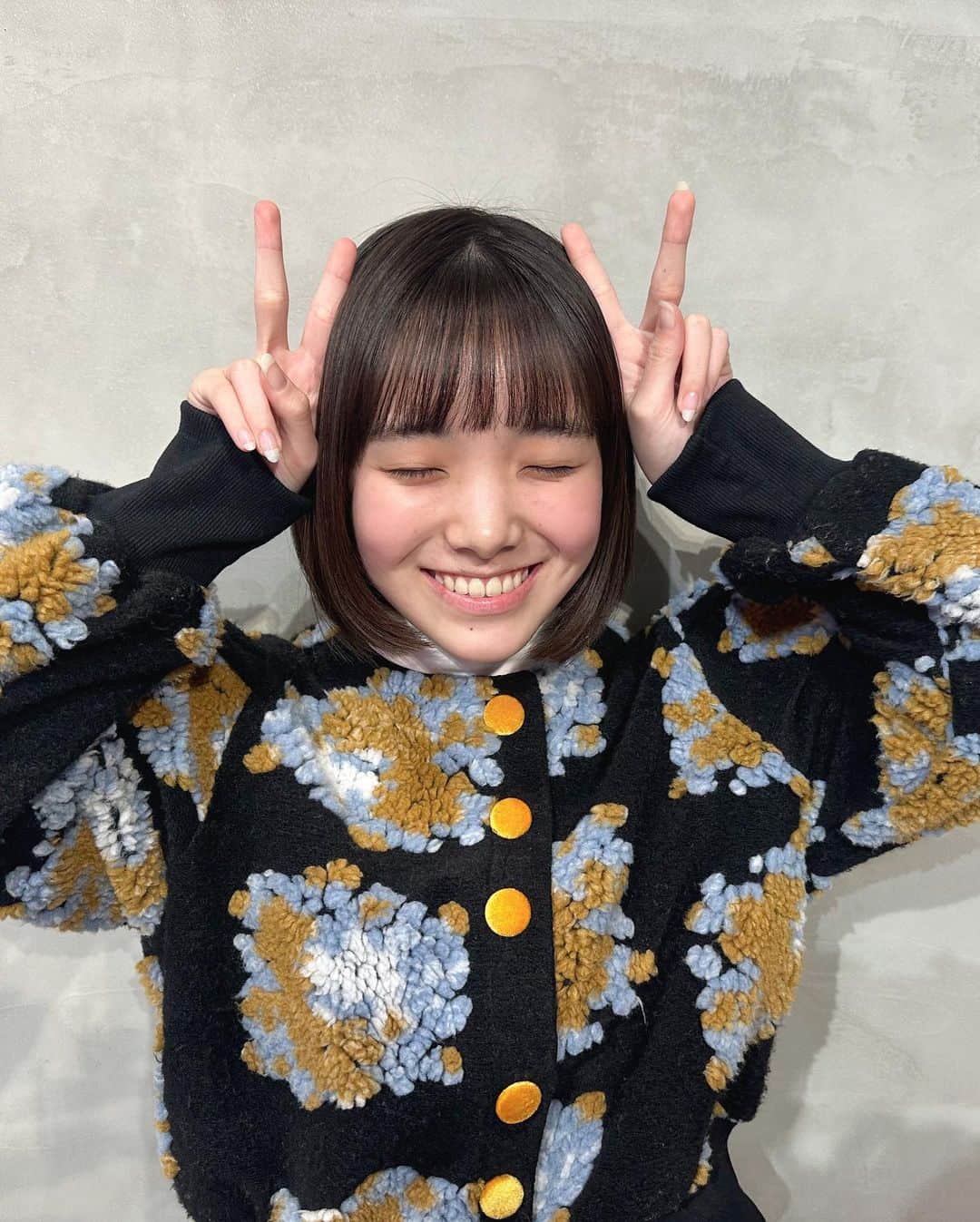 桜井えまさんのインスタグラム写真 - (桜井えまInstagram)「· ✂️👩🏻  ·  #ボブ  #ボブヘア  #イメチェン  #エビ中  #07  #jc3  #fyp  #桜井えま  #ぼぶらいえま」3月3日 20時35分 - emma_sakurai_official