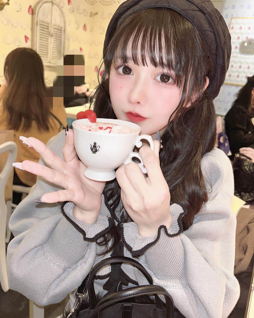 兎凪さやかのインスタグラム：「可愛いカフェ大好き🥹❤︎」