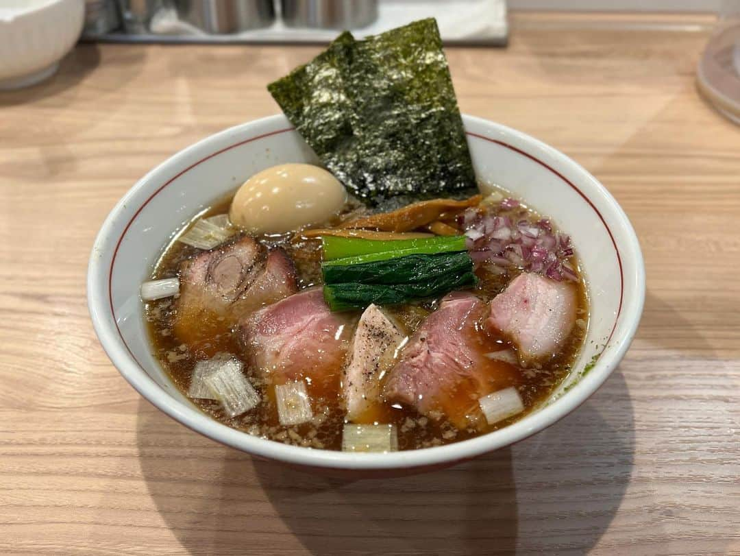 SUSURUさんのインスタグラム写真 - (SUSURUInstagram)「お久しブリムオン。 柏、にし尾、うまい。 #susuru_tv #麺処にし尾 #柏市 #千葉 #昆布水つけ麺塩 #特製手揉み中華そば醤油 #めちゃうまい  #ラーメン #らーめん #ramen #ラーメン部 #ramennoodles #毎日ラーメン生活 #麺スタグラム #japaneseramen #japanramen #foodstagram #foodie #noodles #instanoodle #instaramen #instafood #千葉ラーメン #手揉み麺 #昆布水つけ麺」3月3日 13時34分 - susuru_tv