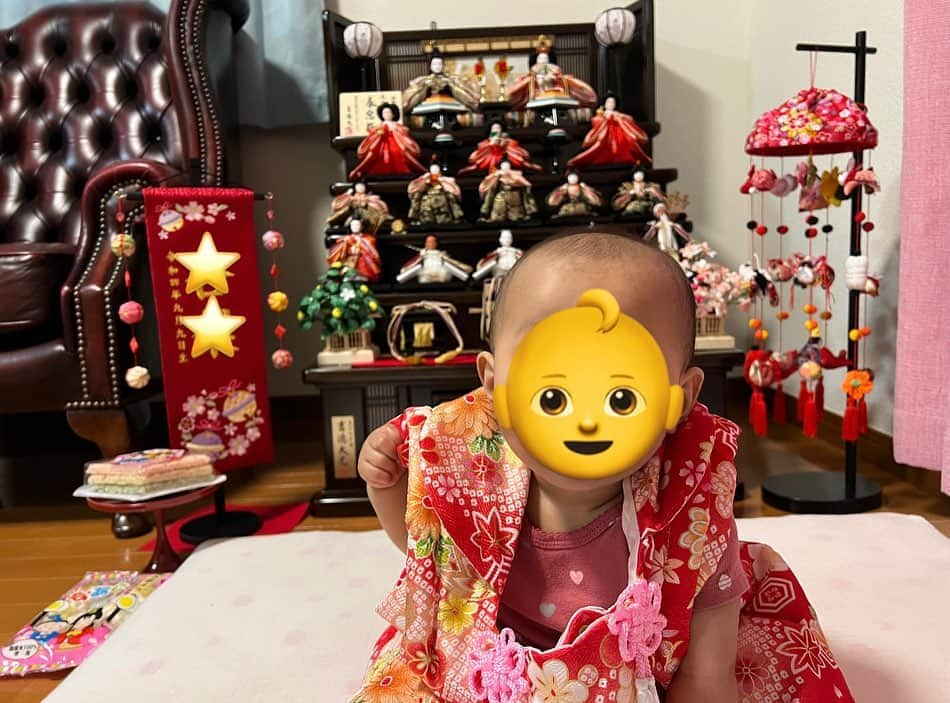 阪野豊史のインスタグラム：「初節句👶  #ひな祭り　#ひなにんぎょう  #初節句」