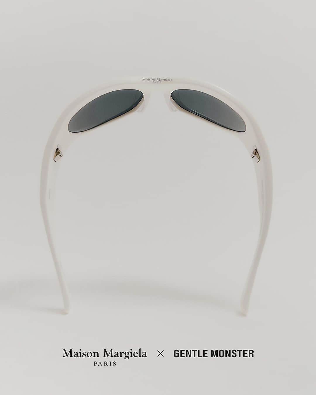 GENTLE MONSTERさんのインスタグラム写真 - (GENTLE MONSTERInstagram)「Everything Everywhere.⁣ ⁣ Maison Margiela × Gentle Monster eyewear collection. Conceived by John Galliano and Gentle Monster, the genderless line includes sunglasses and spectacles.  Due to high demand, the sold out products will be restocked soon.⁣ ⁣ Maison Margiela × Gentle Monster 컬렉션은 John Galliano와 Gentle Monster가 함께 고안한 젠더리스 라인으로, 다양한 선글라스와 옵티컬을 선보입니다. ⁣  빠른 재고 품절로 인한 제품들은 추후 입고 예정입니다.⁣ ⁣ #MaisonMargielaxGentleMonster⁣ #GentleMonster」3月3日 18時00分 - gentlemonster