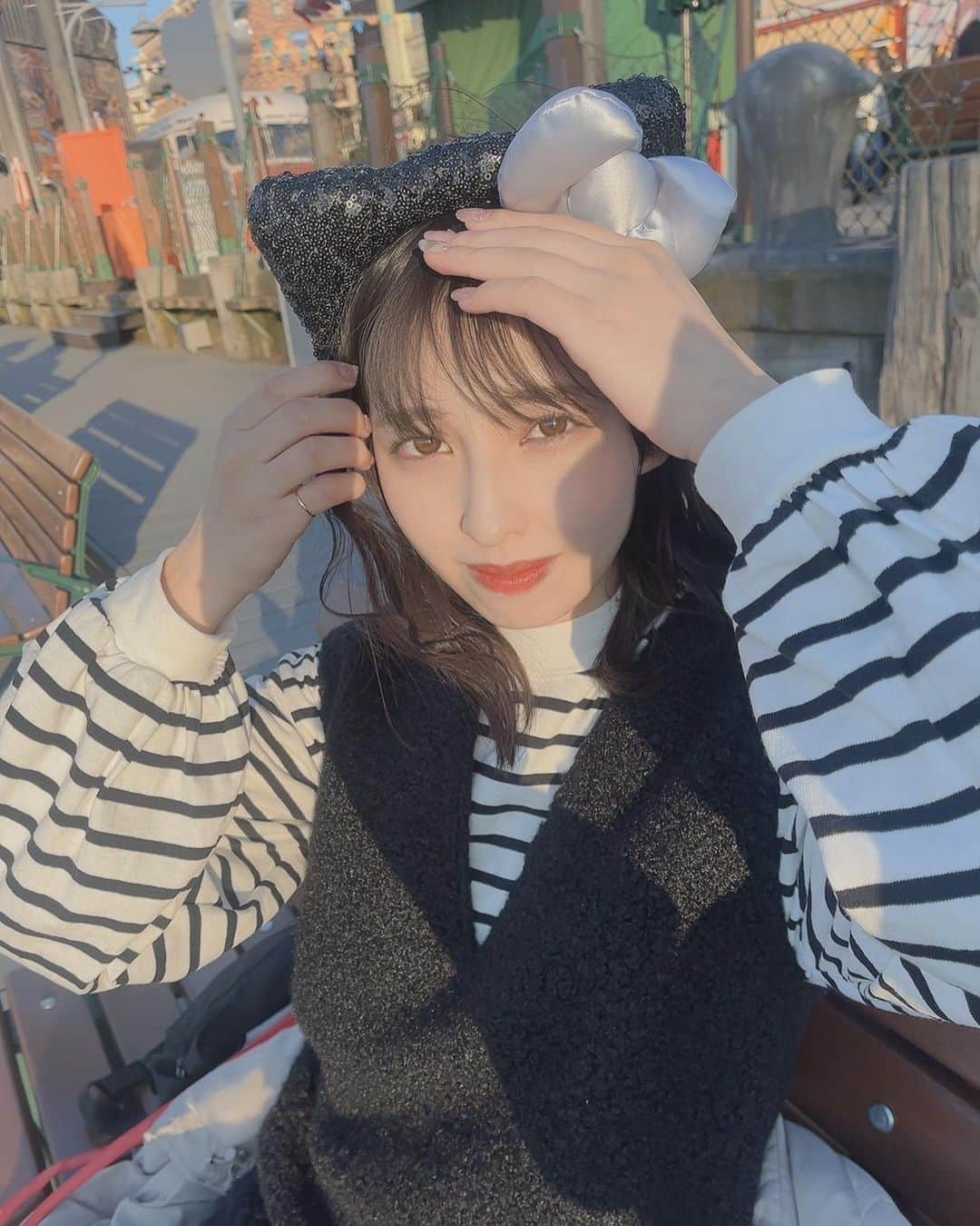 沖口優奈のインスタグラム：「久々にユニバ🎢 友達との時間は大切…！  #usj #ユニバーサルスタジオジャパン #ユニバ #ユニバコーデ　#大阪 #キティーちゃん」