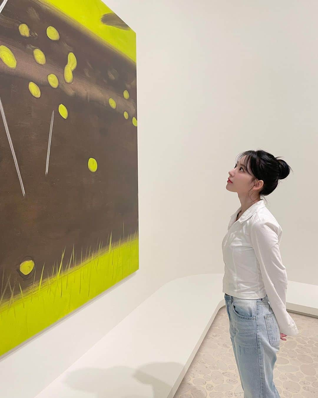 宮脇咲良さんのインスタグラム写真 - (宮脇咲良Instagram)「🖼️🎨  #LouisVuitton #EspaceLV #CollectionFLV #FondationLouisVuitton」3月3日 18時18分 - 39saku_chan