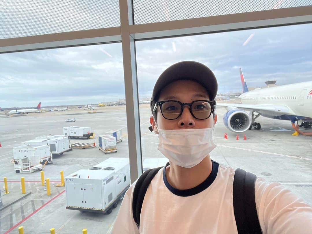 チェ・ウシクのインスタグラム：「오늘밤 저녁 8시50분 #서진이네 #primevideo #tvn #」