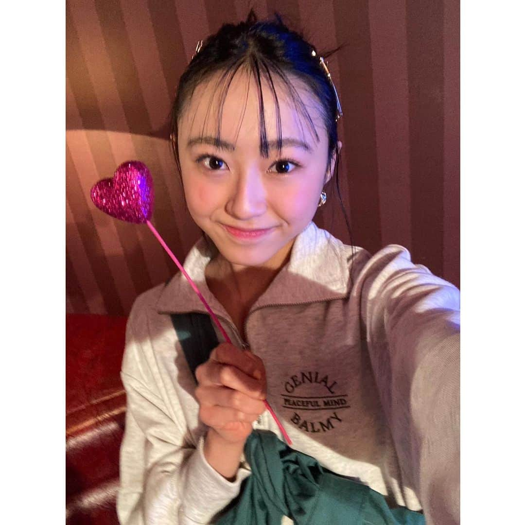 国本姫万里さんのインスタグラム写真 - (国本姫万里Instagram)「.  ひまりです✨ ニコラ4月号の「春休みはクラスの友だちと思い出全力残し！！」のオフショです📸 画質悪いけど許してね✋  #国本姫万里 #スターダストプロモーション #ニコラ #nicola #ニコモ #ニコラ4月号発売中 #ニコラ4月号 #オフショット #jc #09」3月3日 18時26分 - himari_kunimoto_official