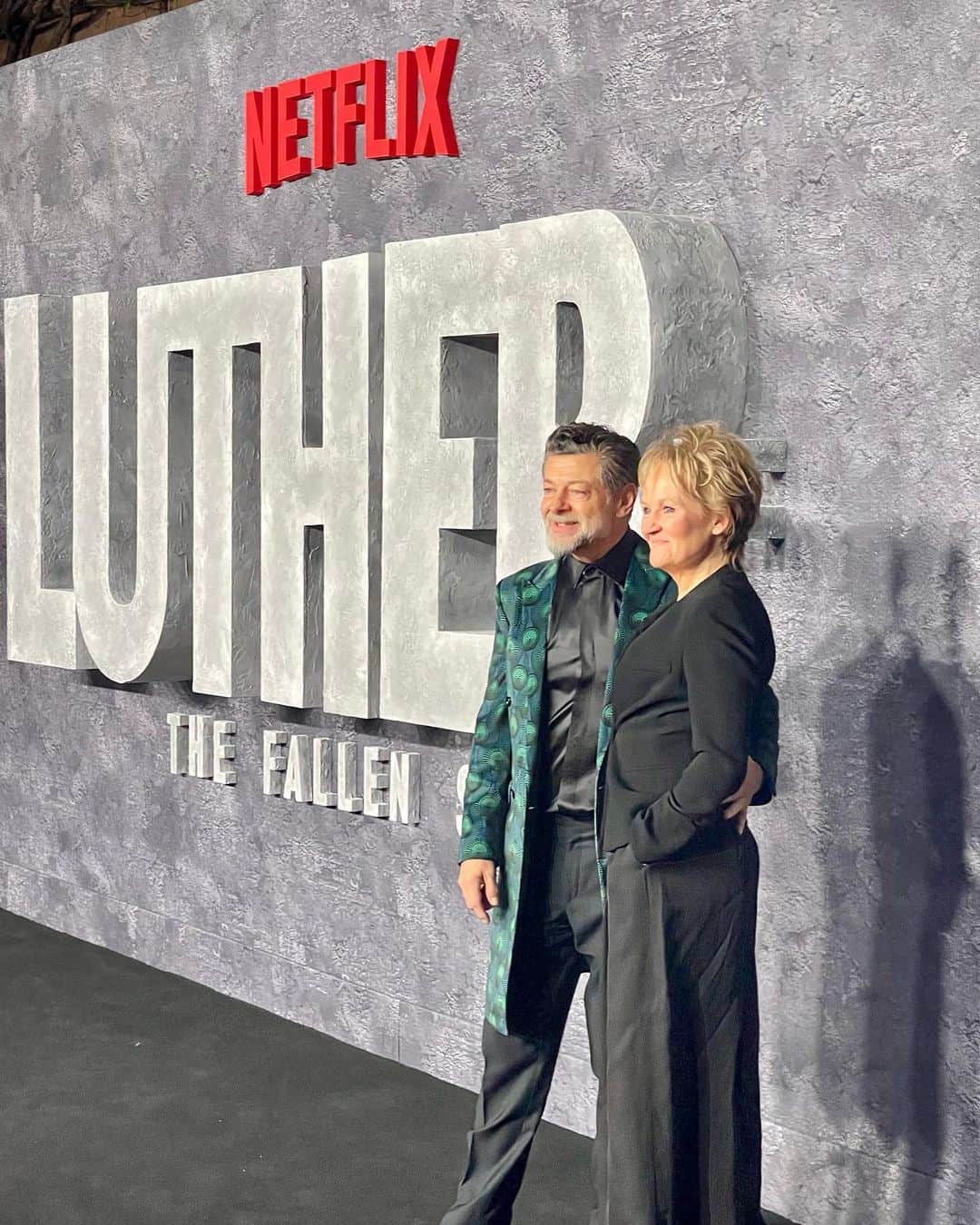 オズワルドボーテングのインスタグラム：「Luther:  The Fallen Sun premiere!   March 10 @netflix  As always, thank you @ozwald_boateng and @tarahmakeup  📸 @jerschmitz  .」
