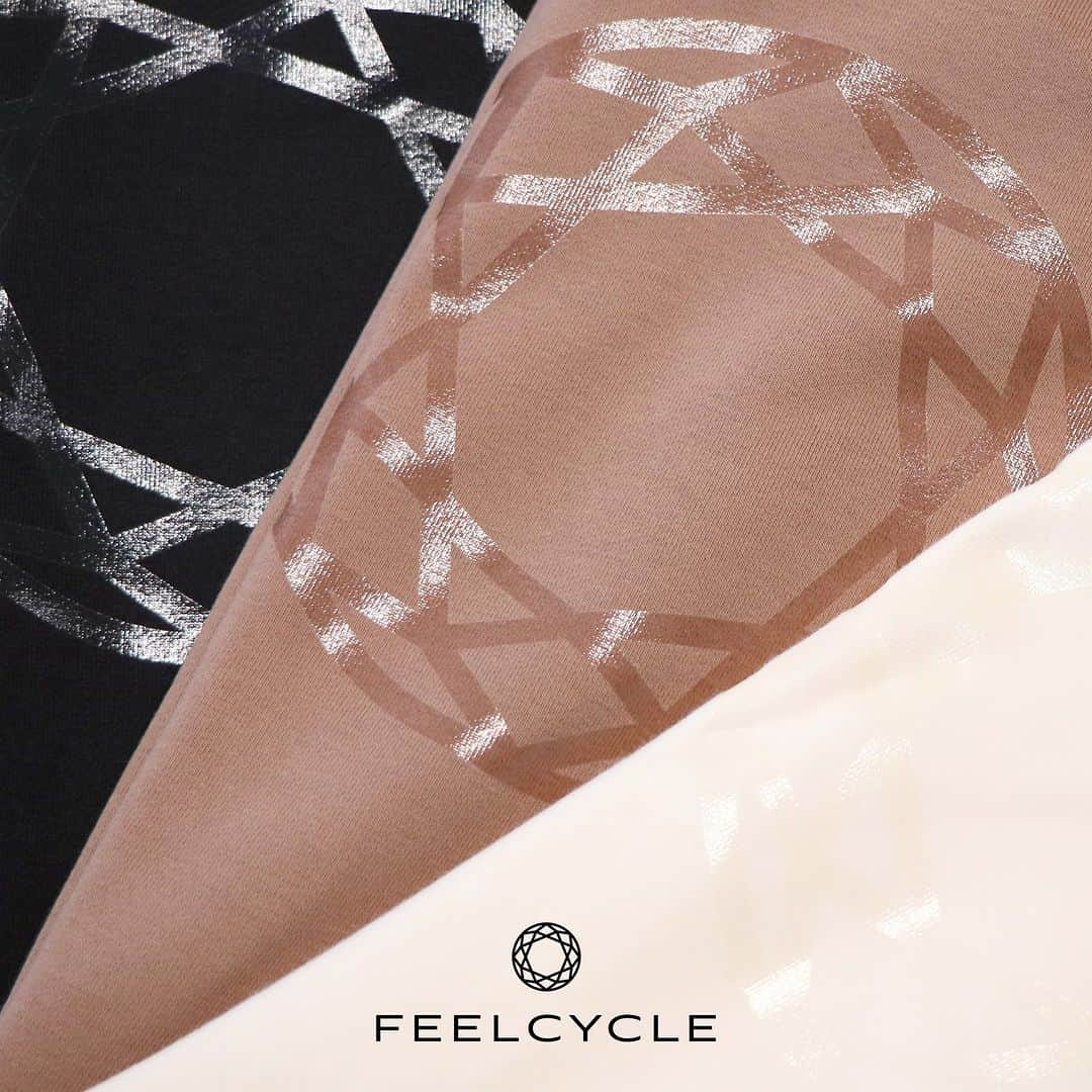 FEELCYCLE (フィールサイクル) さんのインスタグラム写真 - (FEELCYCLE (フィールサイクル) Instagram)「⁡⁡ ◆Apparel Information◆  ＜3/4(Sat)販売商品＞  【Unisex裏毛ジップパーカー】 ハイゲージで高密度に仕上げた上質な裏毛を使用したジップパーカー。 もちもちの風合いでリラックス感があり着心地抜群です。  ■裏毛ジップパーカー ¥19,800（税込） SIZE:S,M,L,LL COL.WHT/BRW/BLK  #45分で約800kcal消費 #滝汗 #ストレス解消 #ストレス発散 #ダイエット #腹筋 #デトックス #美肌 #美脚 #feelcycle #フィールサイクル #feel #cycle #morebrilliant #itsstyle #notfitness #暗闇フィットネス #フィットネス #ジム #音楽とひとつになる #ファッション #fashion #レディースファッション #おしゃれさんと繋がりたい #おしゃれ好きと繋がりたい #パーカー #ジップパーカー」3月3日 19時00分 - feelcycle_official