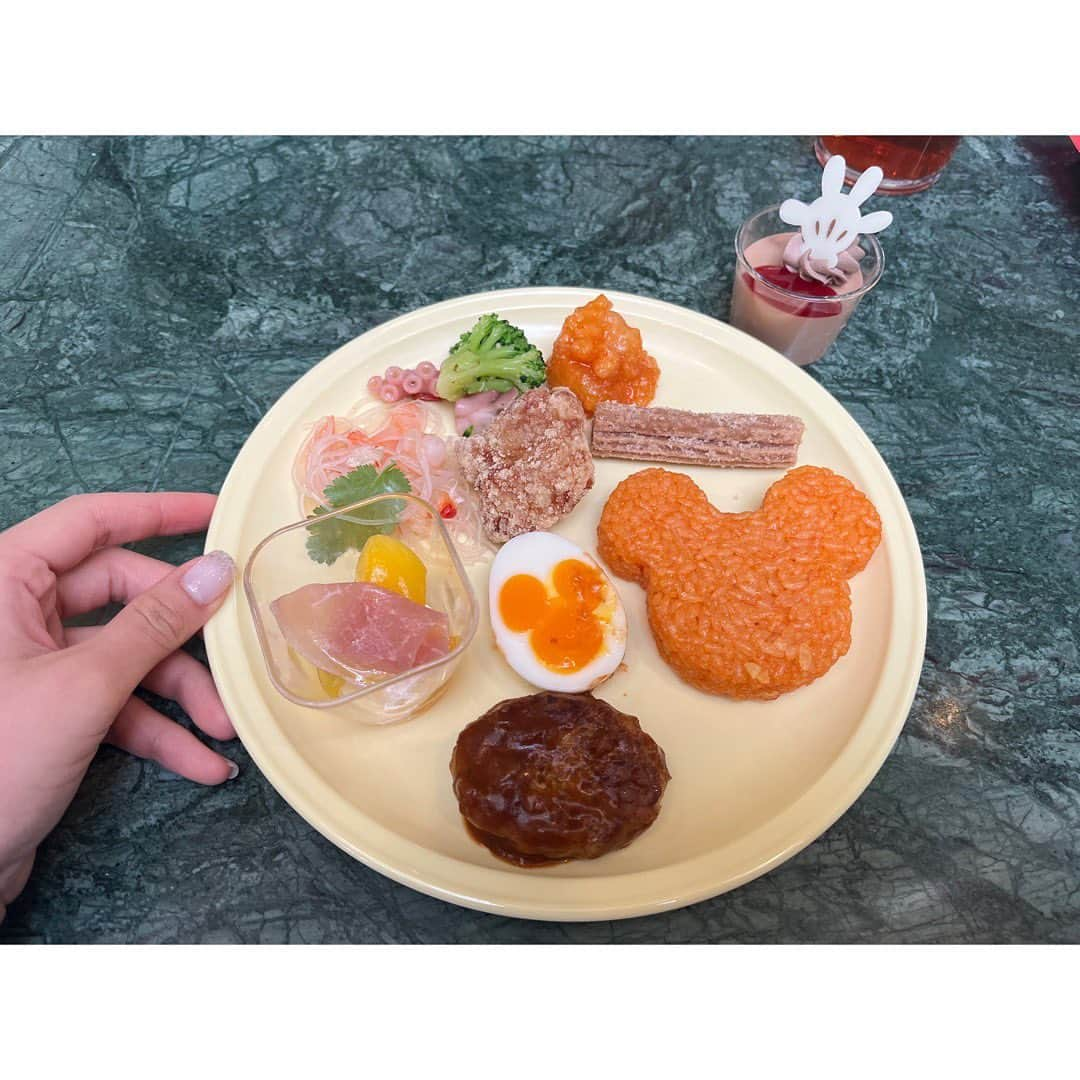 原田葵さんのインスタグラム写真 - (原田葵Instagram)「食いしん坊にバイキングの盛り付けはやっぱり難しい…🤥  #お子様ランチ にしたかった…」3月3日 19時09分 - harada_aoi_