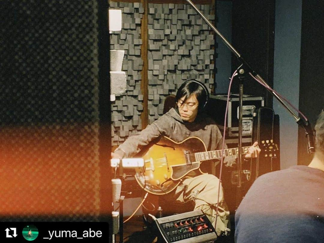 never young beachさんのインスタグラム写真 - (never young beachInstagram)「RECORDING🎙🎸🎹 never young beach new album🛸 @_yuma_abe @keigo_tatsumi @kent_suzu @okd_tkr @simon_aka_ysk @yuma_kooda #neveryoungbeach #ネバーヤングビーチ #ネバヤン   #Repost @_yuma_abe with @use.repost ・・・ 「もうすぐ！」 @never_young_beach_official」3月3日 19時52分 - never_young_beach_official