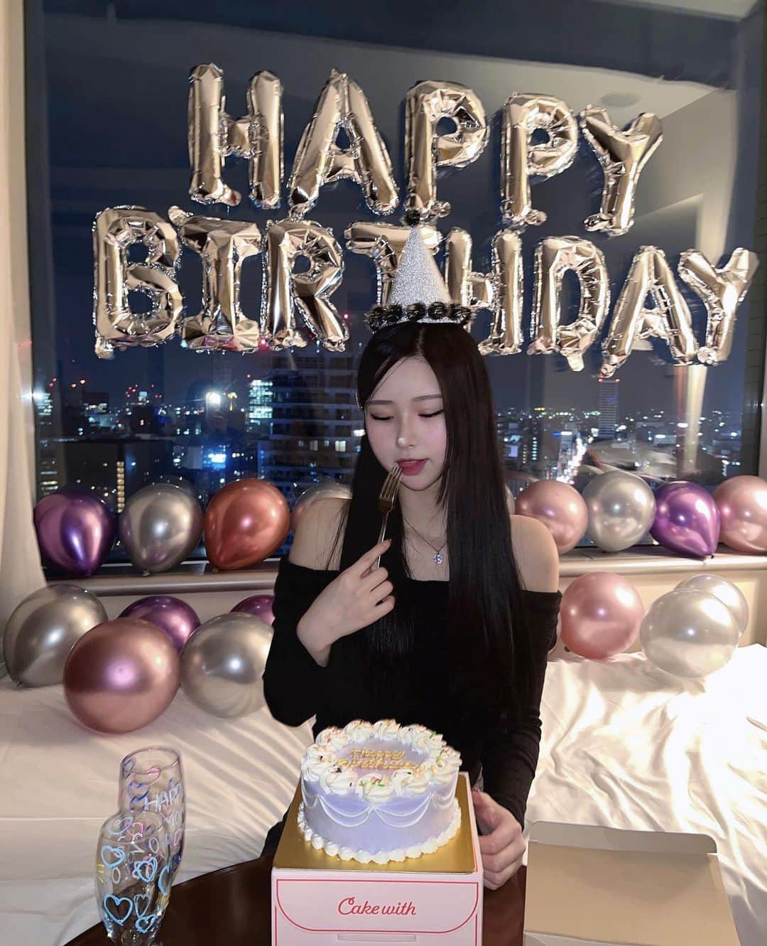 のインスタグラム：「03.03 🎂 - -  #birthday #05년생  #cakewith_pr」