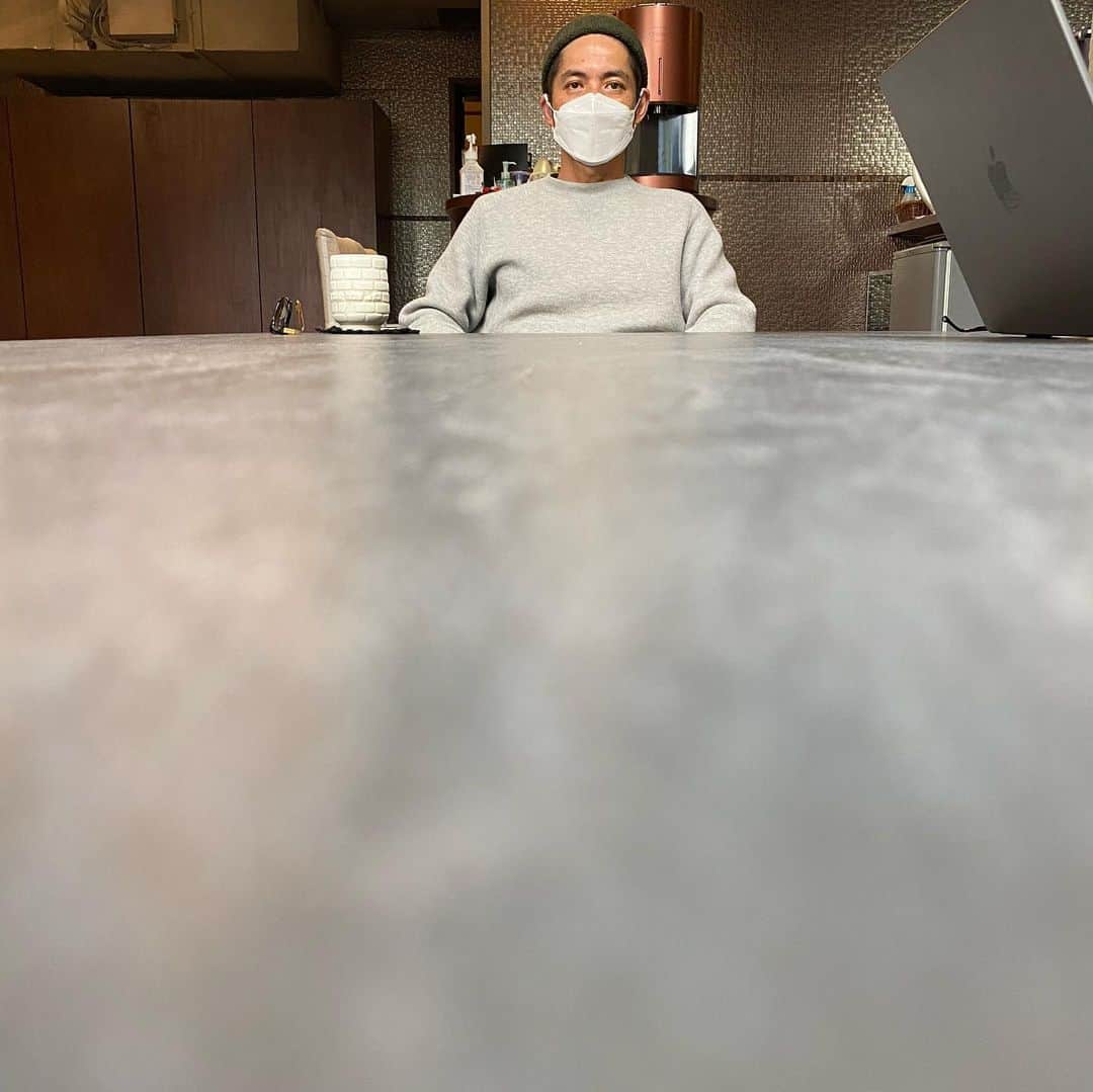 久保田利伸のインスタグラム：「バレてる…🤔  #久保田利伸」