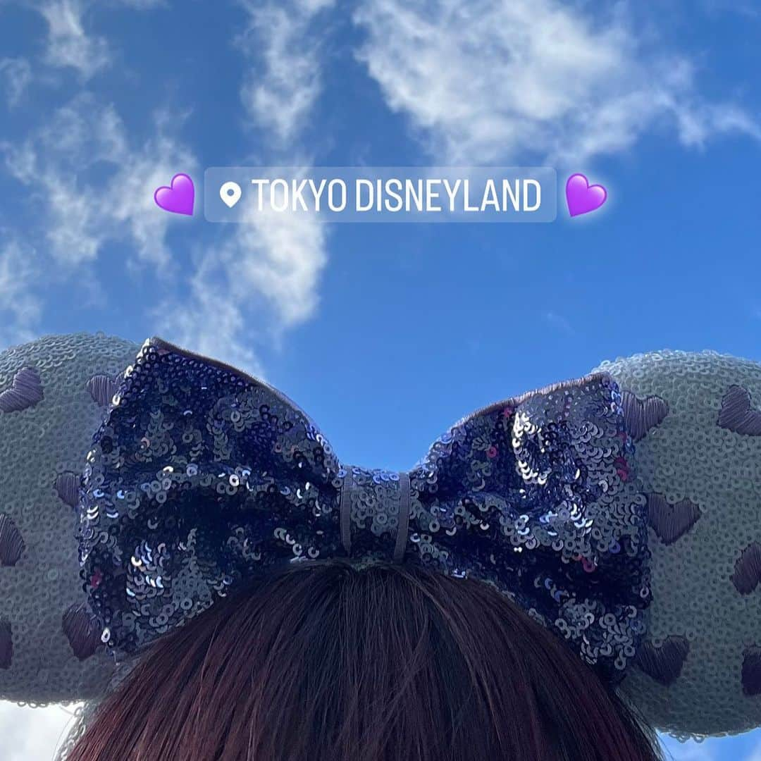 我妻さおりのインスタグラム：「Disney land 🏰💭🎀 ・ ・ ・ #disneyland #夢の国 #disney」