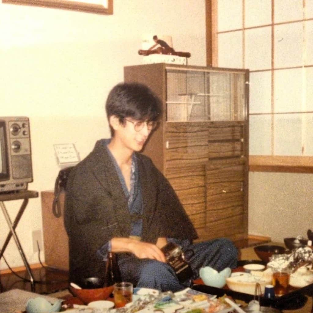 のインスタグラム：「二十六年前の今日産まれました。お父さんお母さんありがとう。これからもっと頑張ります。」