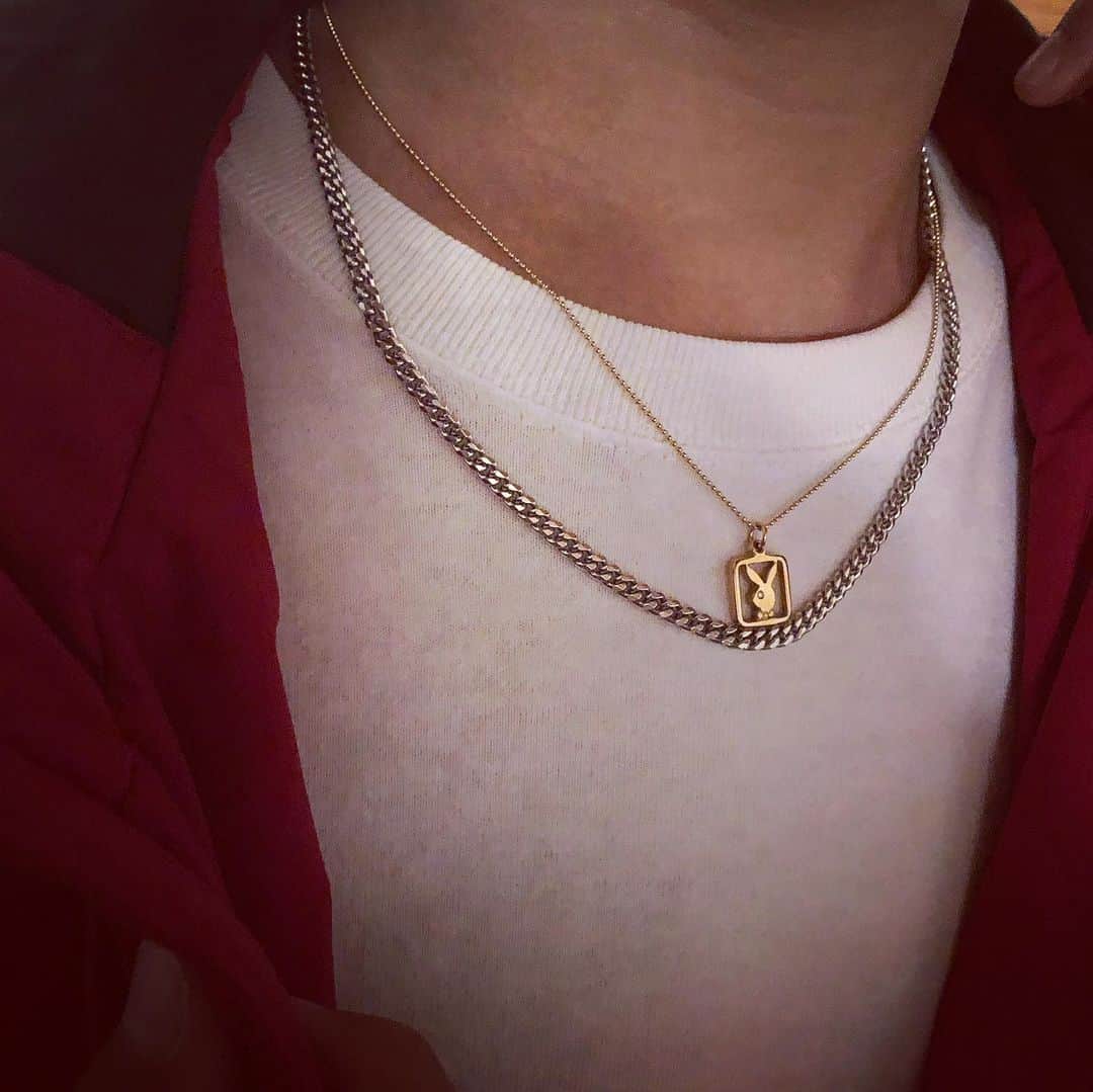 Bill Wall Leather × BEAMSさんのインスタグラム写真 - (Bill Wall Leather × BEAMSInstagram)「【New Style】Now on sale. Curb Chain Necklace(20 inch) / *Exclusive item __________  BEAMS Online Shop is now open for orders from outside Japan. Global shipping services are offered through WorldShoppingBIZ, a global e-commerce provider. Customers can choose to display transactions in English, Chinese (Cantonese and Mandarin) or Japanese for a safe, convenient checkout.   We hope you enjoy shopping with us! __________  ・BEAMS MEN SHIBUYA / 03-3780-5500 ・BEAMS ROPPONGI HILLS / 03-5775-1620 ・BEAMS GINZA（2F）/ 03-3567-2223 ・BEAMS FUTAKOTAMAGAWA / 03-3707-8998 ・BEAMS TACHIKAWA / 042-548-1070 ・BEAMS NAGOYA / 052-265-2610 ・BEAMS STREET UMEDA / 06-6366-3695 ・BEAMS KOBE / 078-335-2720 ・BEAMS HIROSHIMA / 082-544-2961 ・BEAMS KUMAMOTO / 096-359-1280」3月4日 2時38分 - billwallleather_beams