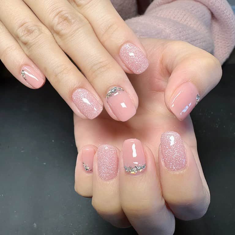 鈴木蛍のインスタグラム：「春ですね💅🏻 #new #nails #springnails #春」