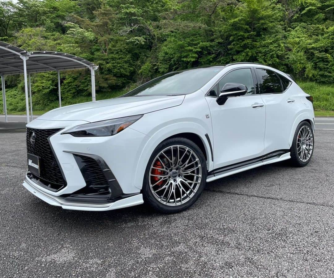 Spirits Artisanさんのインスタグラム写真 - (Spirits ArtisanInstagram)「@rayswheels_official Homura with Artisan spirits Lexus NX350h in Fuji! contact USA : @evasivemotorsports @butlertire Canada : @advanced_auto_salon @otto.auto.service China : #bondchina Hong kong : @nigeljdmparts Taiwan : #車庫小舗 Russia : @suv.project Kazakhstan : @spoiler.kz Indonesia : @premierautowerkz Philippine : @jworksunlimited @artisanspiritsph Singapore : @mwsautoworks Thailand : @prodriveshop Bahrain : @kanooperformance Saudi Arabia : @ksawheels Kuwait : @hamad_skyline UK : @streettracklife Australia : @import_monster @traum06996 @car_life_staff @sunyard @bondosaka #bondourawa @bondtokyo @bond_omiya @bondoiimura @ysr0443 @cs.forme_1 @office_k_tokyo #artisanspirits #artisan #asms #as #lexus #lexusnx #lexusnx350 #lexusnxfsport #nx #nx350 #nxfsport #bodykit #blacklabel  #lexustuned #lexusnx #lexus #lexususa #lookatmylexus #lexuscustom #rays #homura」3月4日 8時34分 - artisan_spirits