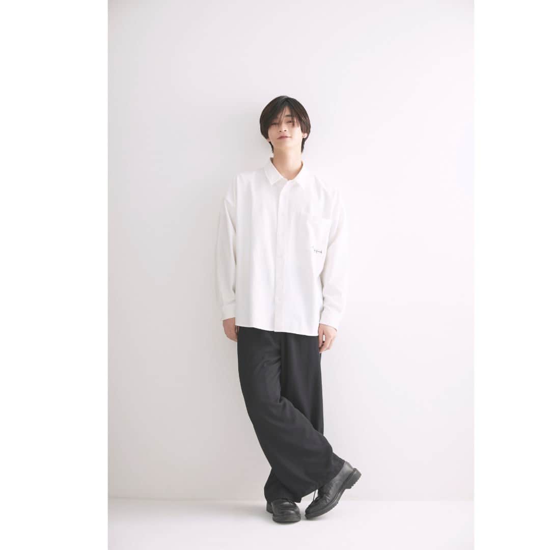 のインスタグラム：「当店の人気プラン、 「ヘアメイク付きフォトプラン」。  ご記念としてはもちろん、 自身の個性を際立たせ、アピールにつながる 就職活動用の全身写真にもご利用いただけます。  あなたらしい１枚を撮ってみませんか。 お気軽にご利用ください。」