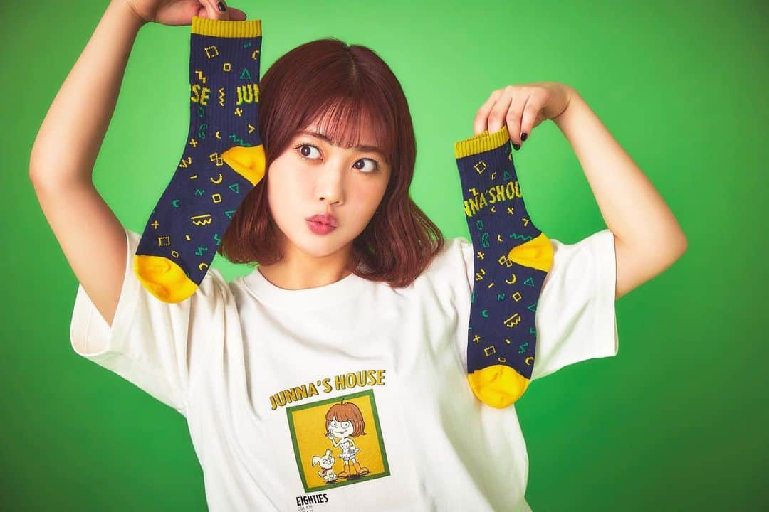 伊藤純奈のインスタグラム：「new goods :)  1番のお気に入りは 靴下！」