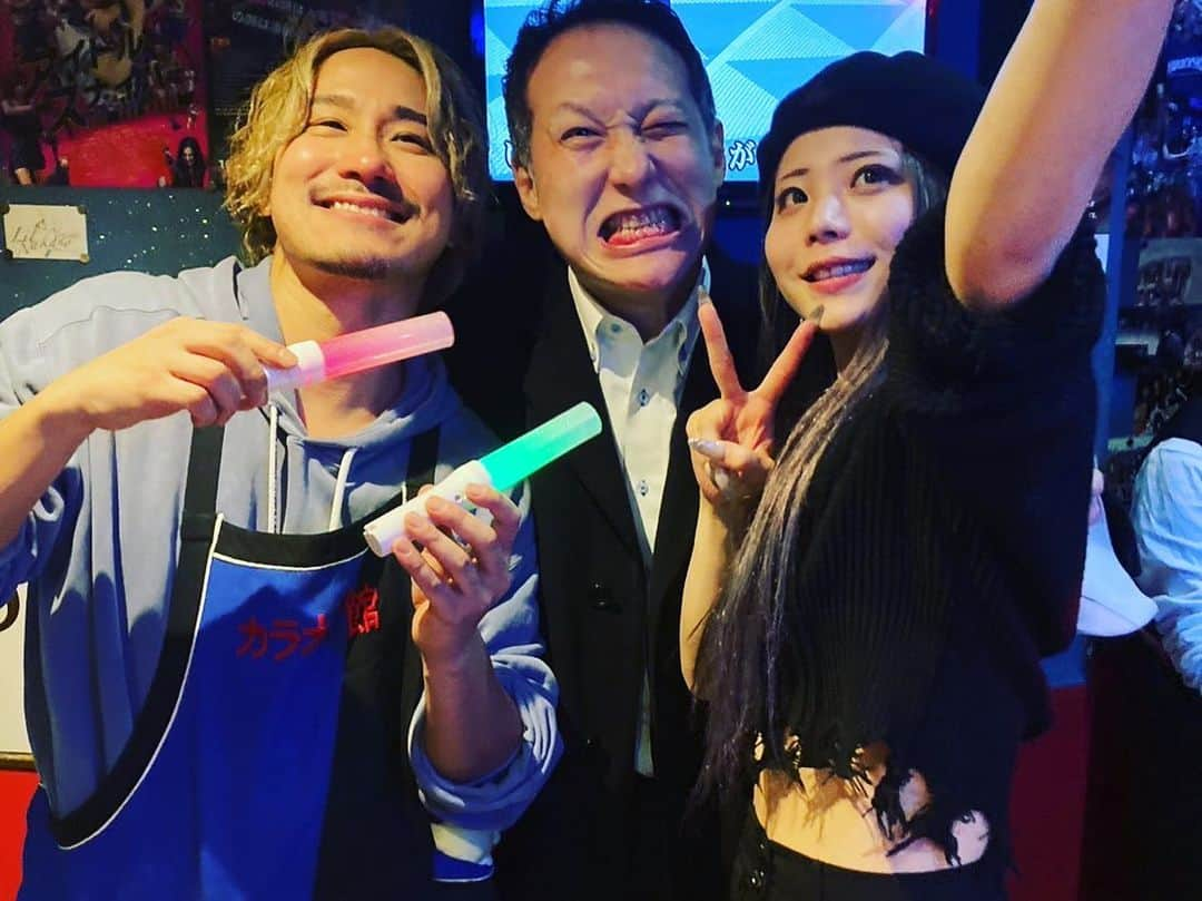 前田けゑさんのインスタグラム写真 - (前田けゑInstagram)「【3/4誕生日を迎えました】  最初にたくさんの温かいメッセージありがとうございます‼️  時間をかけて目を通して返信させて頂きますね😂 #嬉しすぎです #8割が男性からのメッセージ  上京して20年 そしてBAR K-Stationオープンしてから10周年  この10年は毎年と言ってもいいくらい BAR K-Stationで誕生日を皆様と迎えさせてもらってます！  ありがとう😁 #浴びるほど飲んでます  今年も咲夜3/3金曜日みんなで乾杯できて🍻 めちゃくちゃ楽しかった！！  今日も19:00くらいから乾杯して語らいましょう🥂 #ちなみに昨夜延々と歌って喉死んだ #ショットも信じられないくらい飲んだ気がする  毎日が最高‼️ ３月はハッピーマンとして みんなと飲みたいー 見つけたら乾杯しましょうね🍻」3月4日 10時14分 - ke_maeda