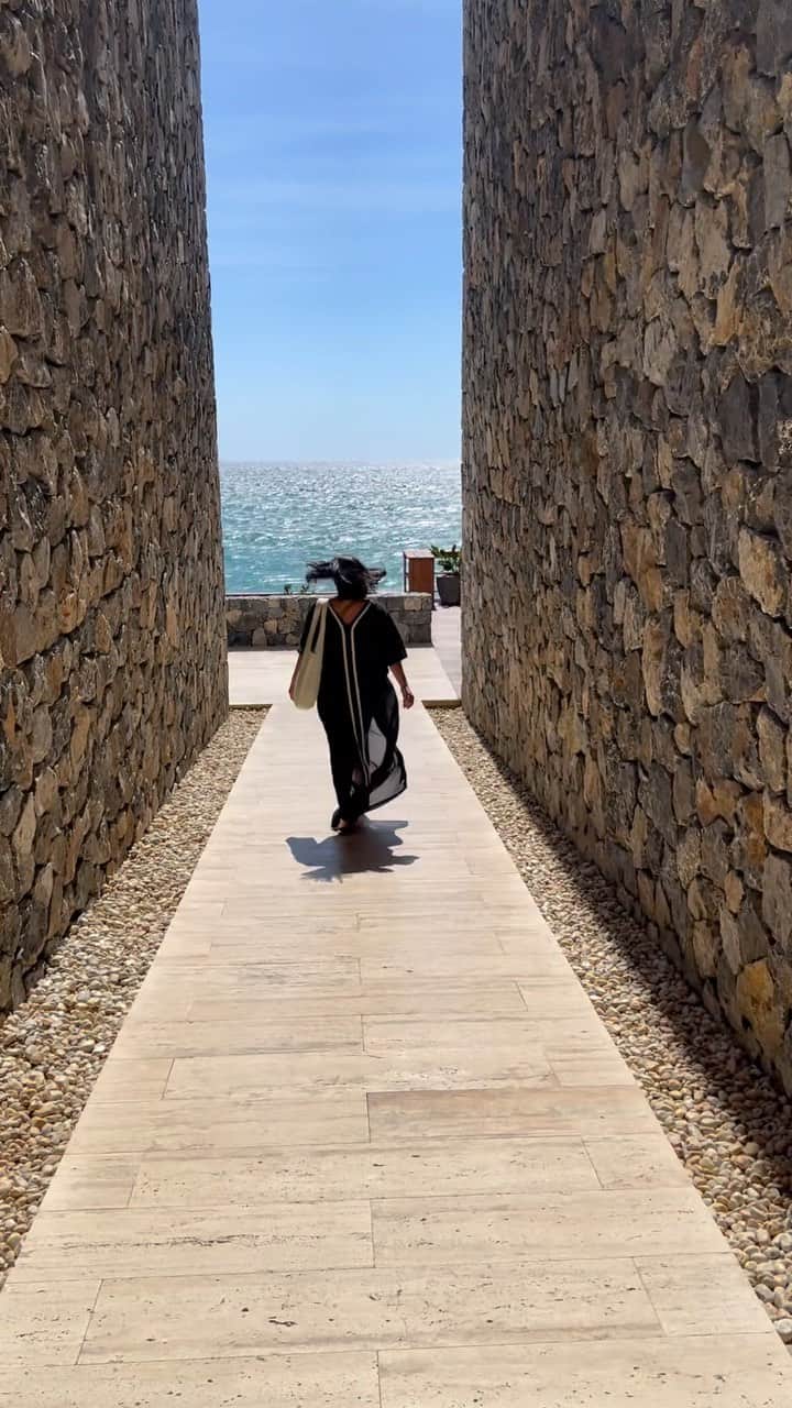 Ana Brenda Contrerasのインスタグラム：「🌊🌅」