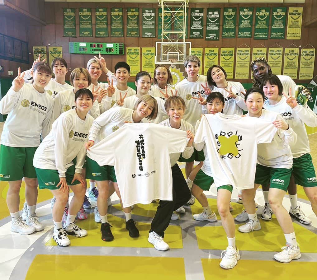 林咲希のインスタグラム：「今週4日、5日は大阪府の堺市大浜体育館で16時からアイシンウィングスとの試合になります🏀 会場に来られる際は気をつけてお越しください☺️  また3月8日の国際女性デーに伴い、オープニングセレモニーでは記念Tシャツを着用します🧡ぜひ注目を👀  #国際女性デー #KeepPlaying #好きなことを続けようスポーツを続けよう  #ENEOSsunflowers」