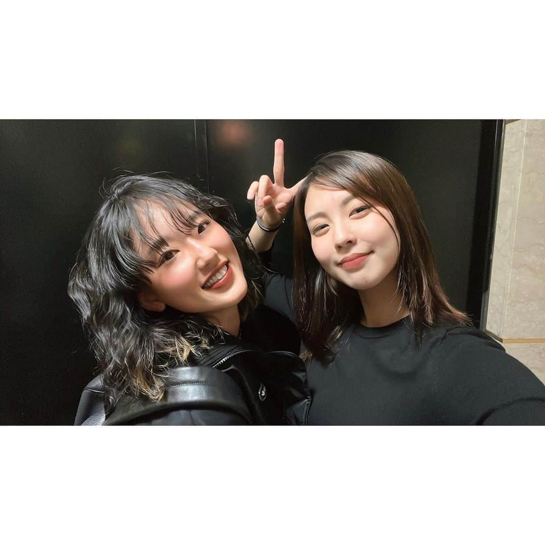 矢吹世奈さんのインスタグラム写真 - (矢吹世奈Instagram)「・ 花組観劇でたまたま あずさとゆきに会えた次の日に ほっしーにも会えた私は ある意味もってる🤭💞  こちらも最強同期です🤝🏼✨  #宝塚 #音楽学校 #星組 #花組 #97期 #同期」3月4日 12時44分 - sena_yabuki