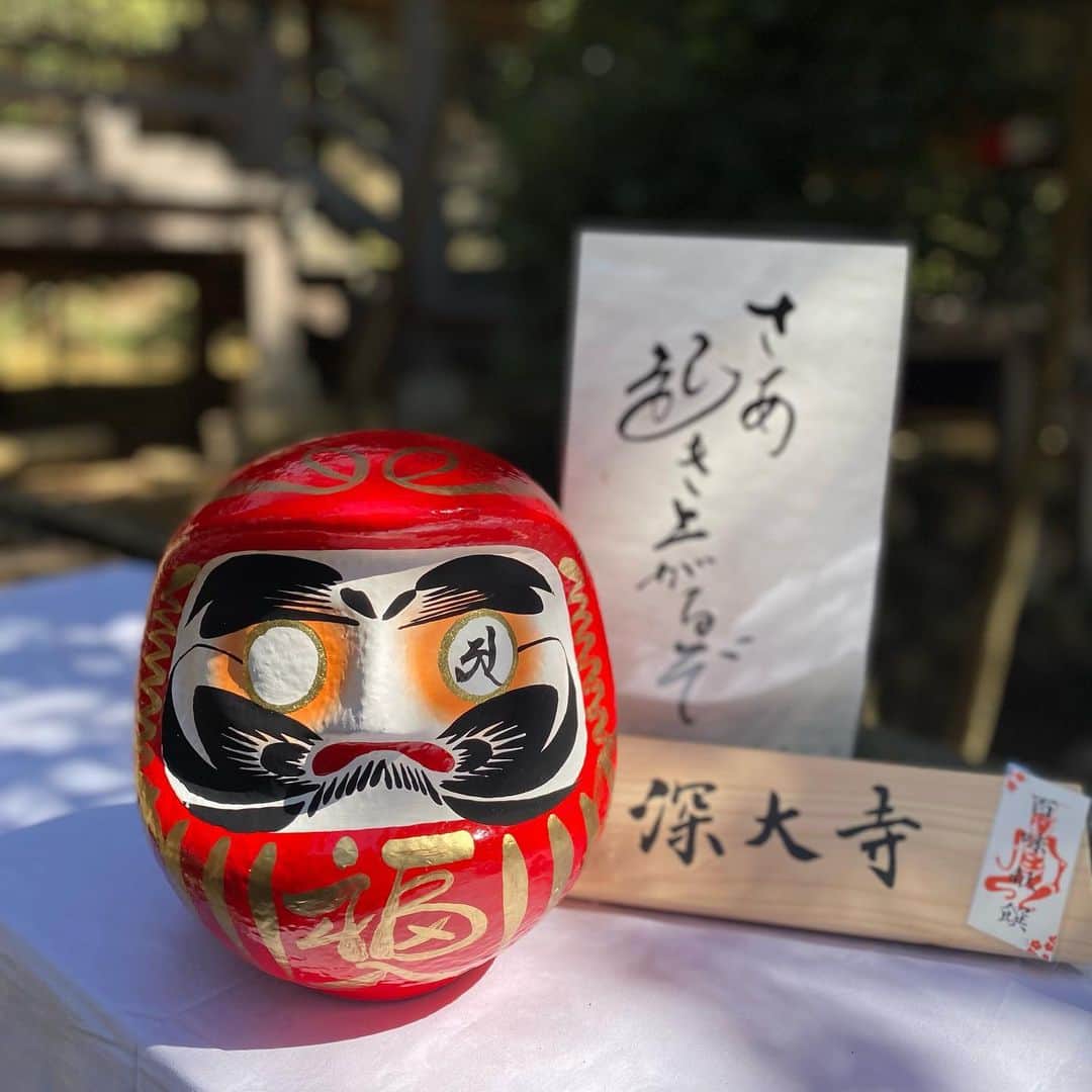 林千晶さんのインスタグラム写真 - (林千晶Instagram)「深大寺のだるま市。 だるまの目に梵字を入れてもらいました！ 今年の願い、叶いますように。」3月4日 12時58分 - chiaki_0808