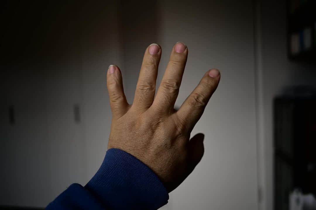 佐藤東弥のインスタグラム：「室内で試し撮り  Z26mm」
