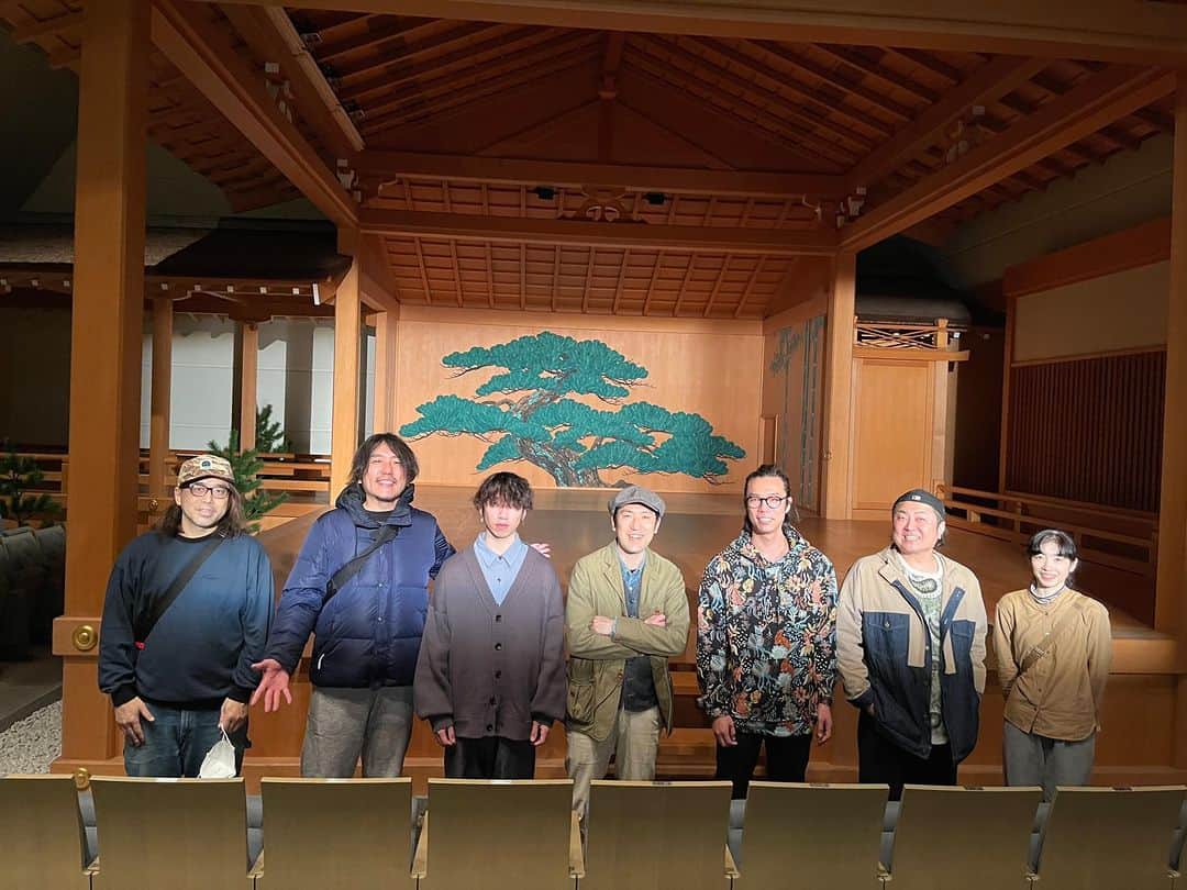 広沢タダシさんのインスタグラム写真 - (広沢タダシInstagram)「能楽堂のオーラと響きに歌わせてもらいました。  夏樹も最高だ。  このデュオで次は東京やでい！」3月5日 2時02分 - hirosawatadashi