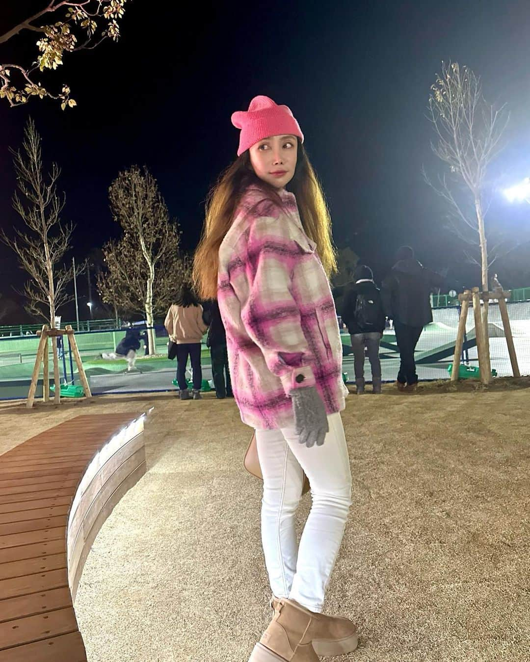 fashion dog loverさんのインスタグラム写真 - (fashion dog loverInstagram)「💖🤍🌃  #fashion#fashionblogger #fashionista #fashionstyle #fashionable #fashiongram #fashionphotography #fashionaddict #fashionlover #ootd #ootdfashion #ootdmagazine #outfitoftheday #outfits #outfit #outfitstyle #outfitinspiration #isabelmarant #zara #ugg #ファッション#ファッションコーデ #コーデ #コーディネート #コーデ記録 #ザラ #ザラ購入品 #ザラジョ #アグ #ストリートファッション」3月5日 1時05分 - chihuahuanyan