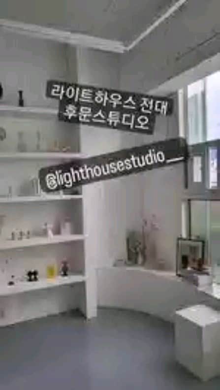 Photographer_善甫(선보)のインスタグラム：「@lighthousestudio___」