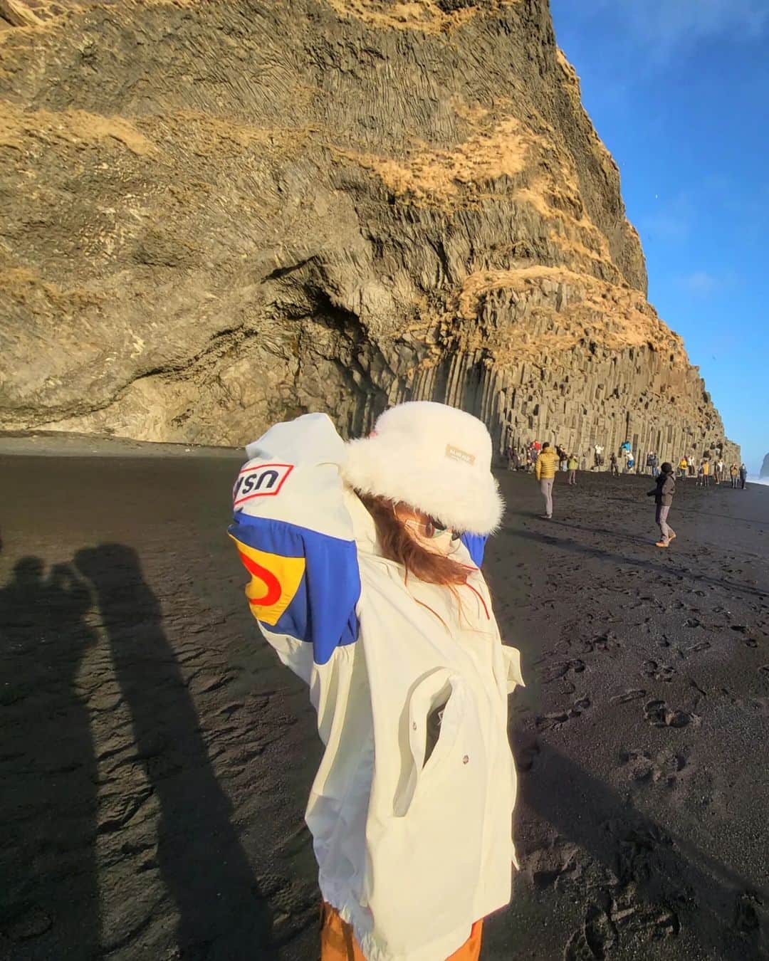 ジョリン・ツァイさんのインスタグラム写真 - (ジョリン・ツァイInstagram)「冰島與微笑大使 冰川 藍洞 極光  藍湖 一一打包 #視力變超好 #一套玩到底挑戰成功😄」3月4日 17時32分 - jolin_cai