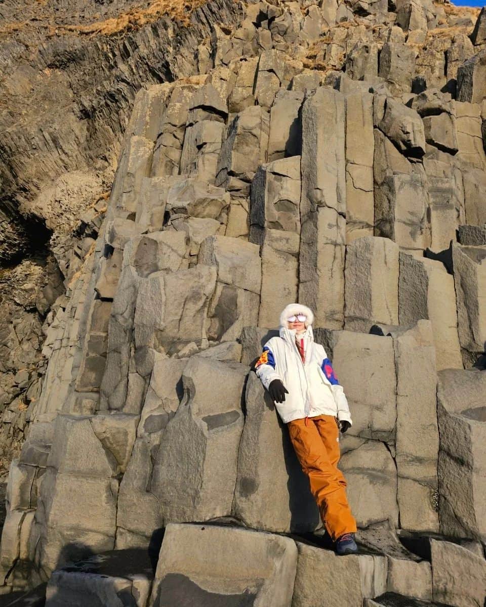ジョリン・ツァイさんのインスタグラム写真 - (ジョリン・ツァイInstagram)「冰島與微笑大使 冰川 藍洞 極光  藍湖 一一打包 #視力變超好 #一套玩到底挑戰成功😄」3月4日 17時32分 - jolin_cai