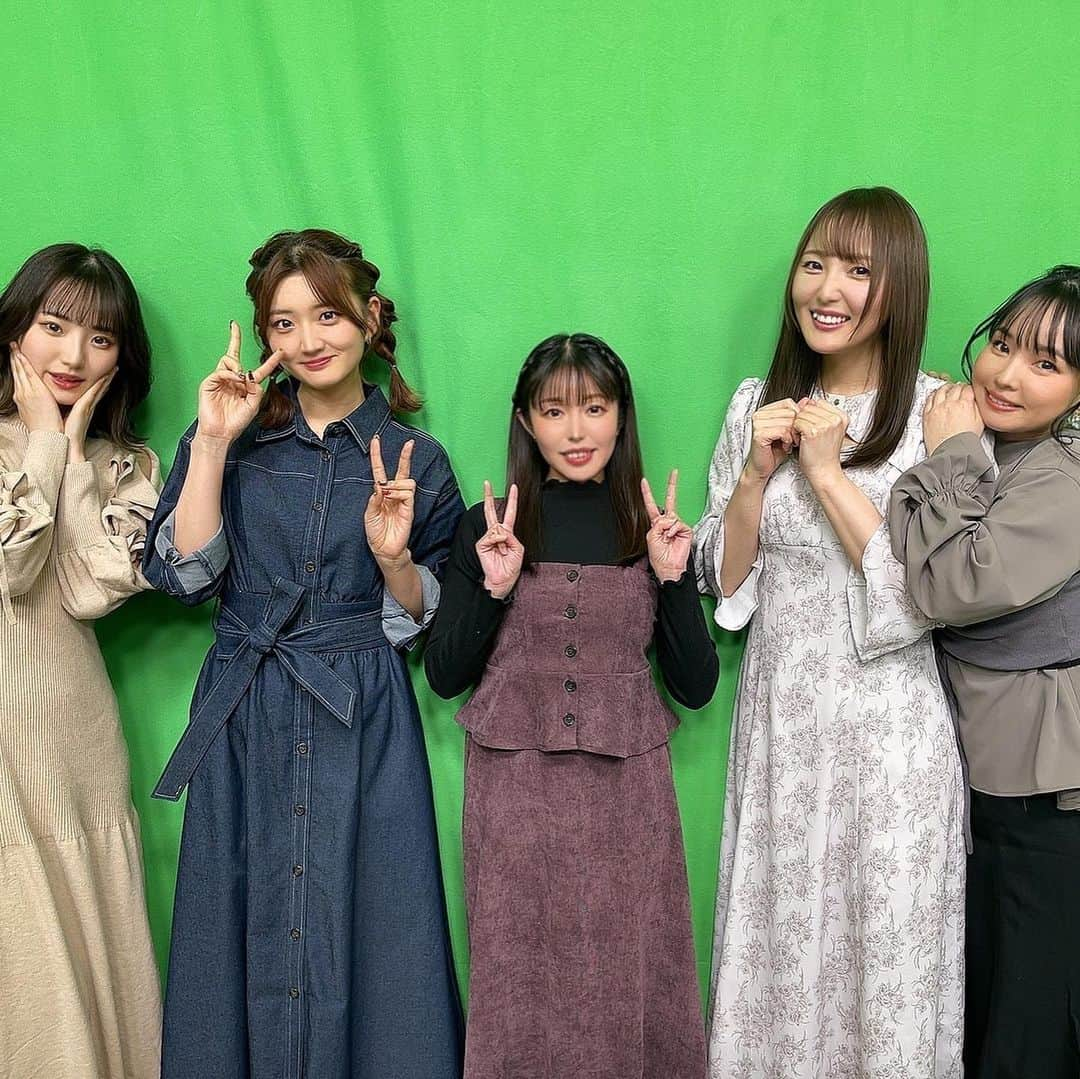 長久友紀さんのインスタグラム写真 - (長久友紀Instagram)「昨日の #ゴエクロ 生放送ありがとうございました！  #ゴエティアクロス は4.5周年直前という事で、スペシャルなお知らせがたくさんありましたね✨ アプリゲーム戦国時代にも関わらず、こんなに長く愛されているゲームに、私も携わらせていただけて光栄です♪  EXのサタナエル&ミカエルも実装されたらぜひぜひ皆様ゲットして下さいね♡  メイクは春らしく🌸さくら🌸を意識したメイクにしてみたよん♪  #がっきゅの女子力」3月4日 19時25分 - nagakuyuki