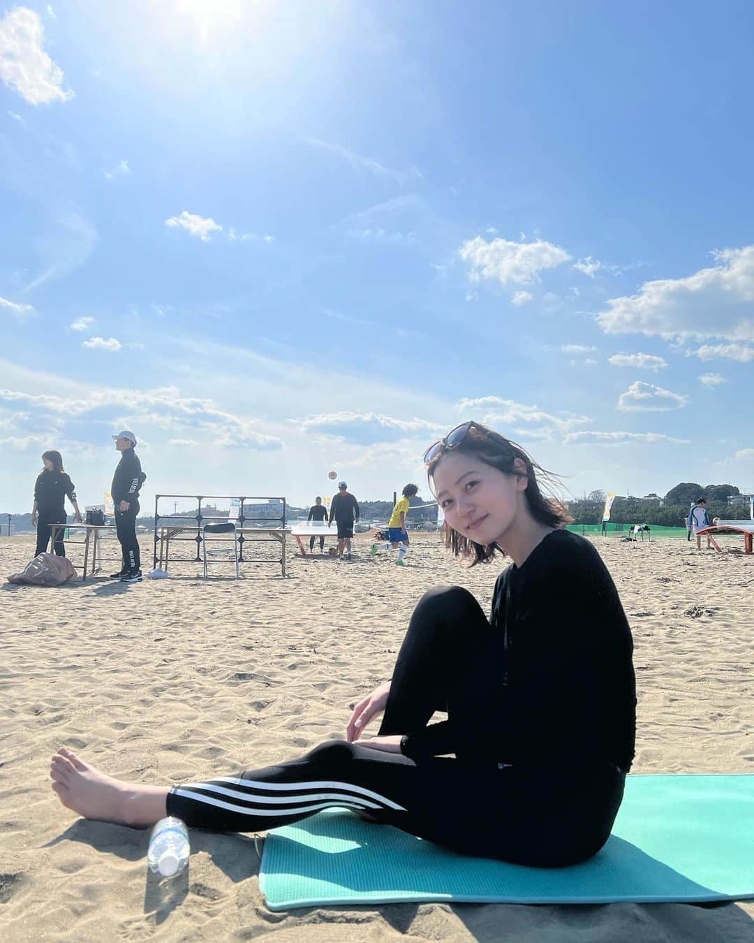 工藤綾乃のインスタグラム：「太陽浴びるって最高！！ 日焼け止めはガッツリ塗りました笑」