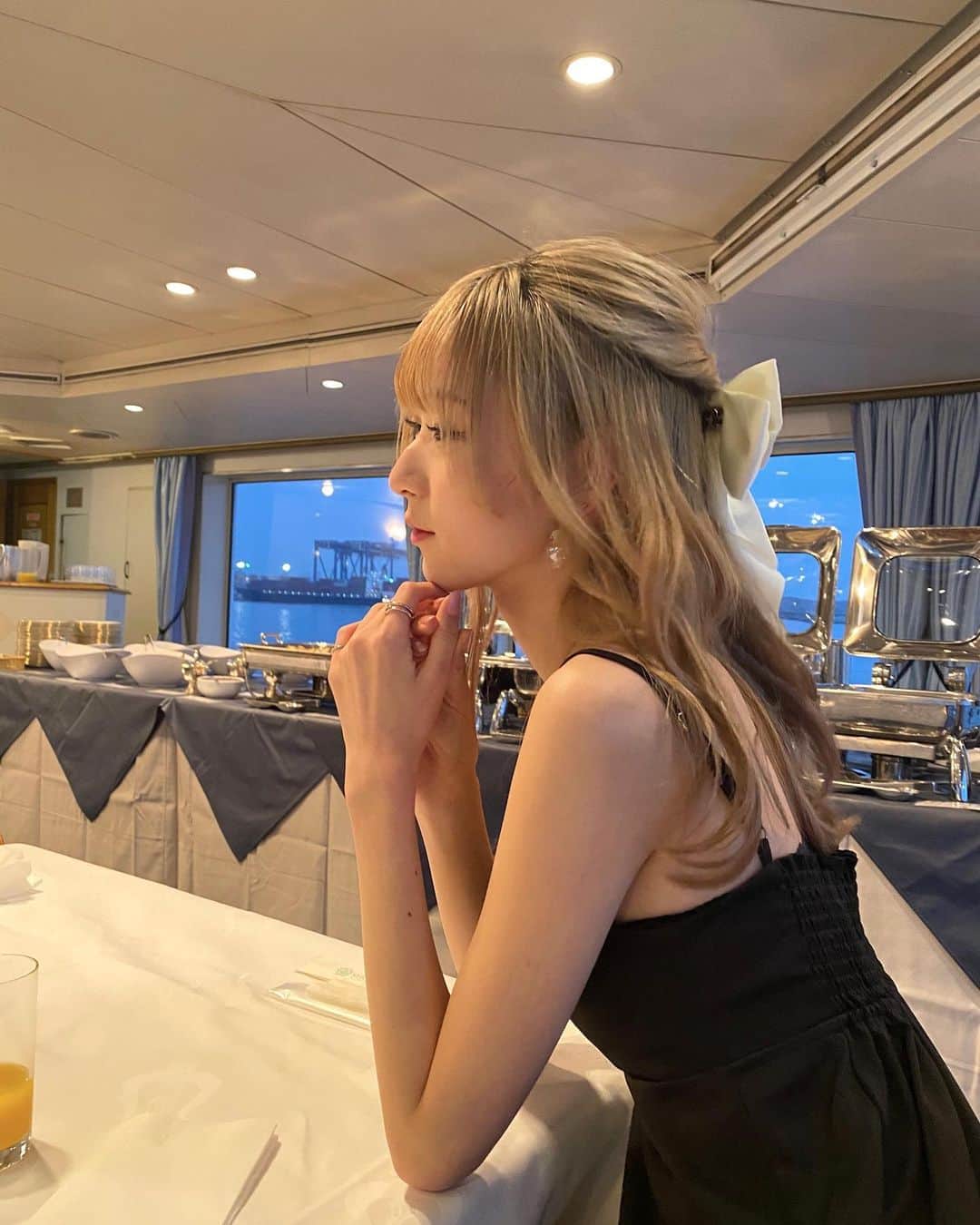 夏目璃乃のインスタグラム：「のーまるよんこま」