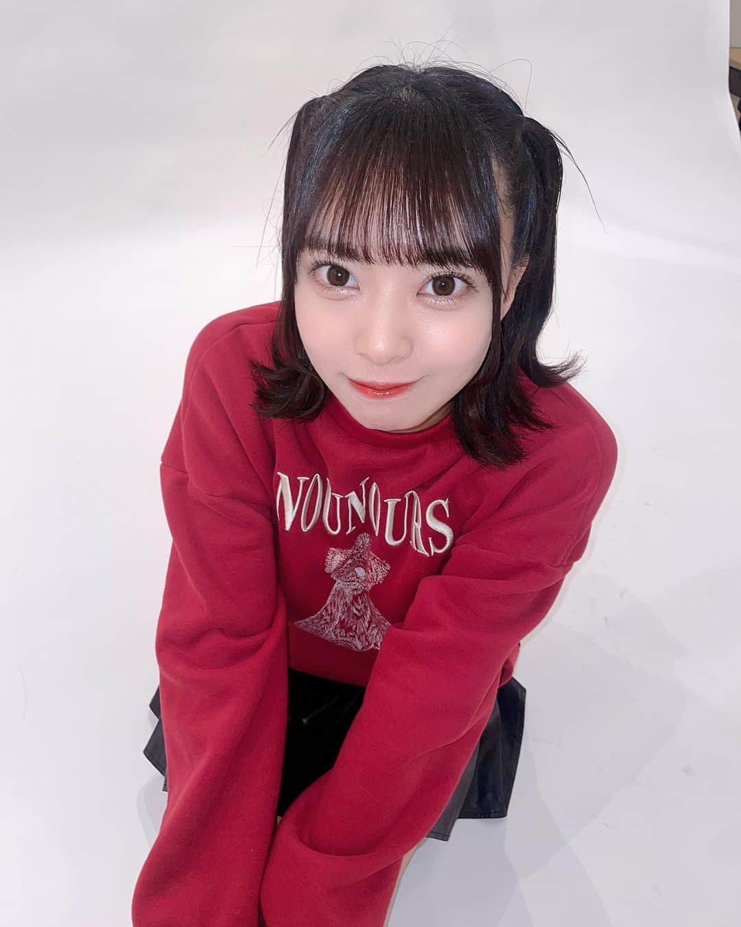 山田寿々のインスタグラム：「. ⁡ ⁡ ⁡ かわいいとだいすきでこのコメント欄うめてください ⁡ ⁡ ⁡ #ハーフツイン #ボブ #ボブアレンジ #トレーナー #アイドル #ootd」
