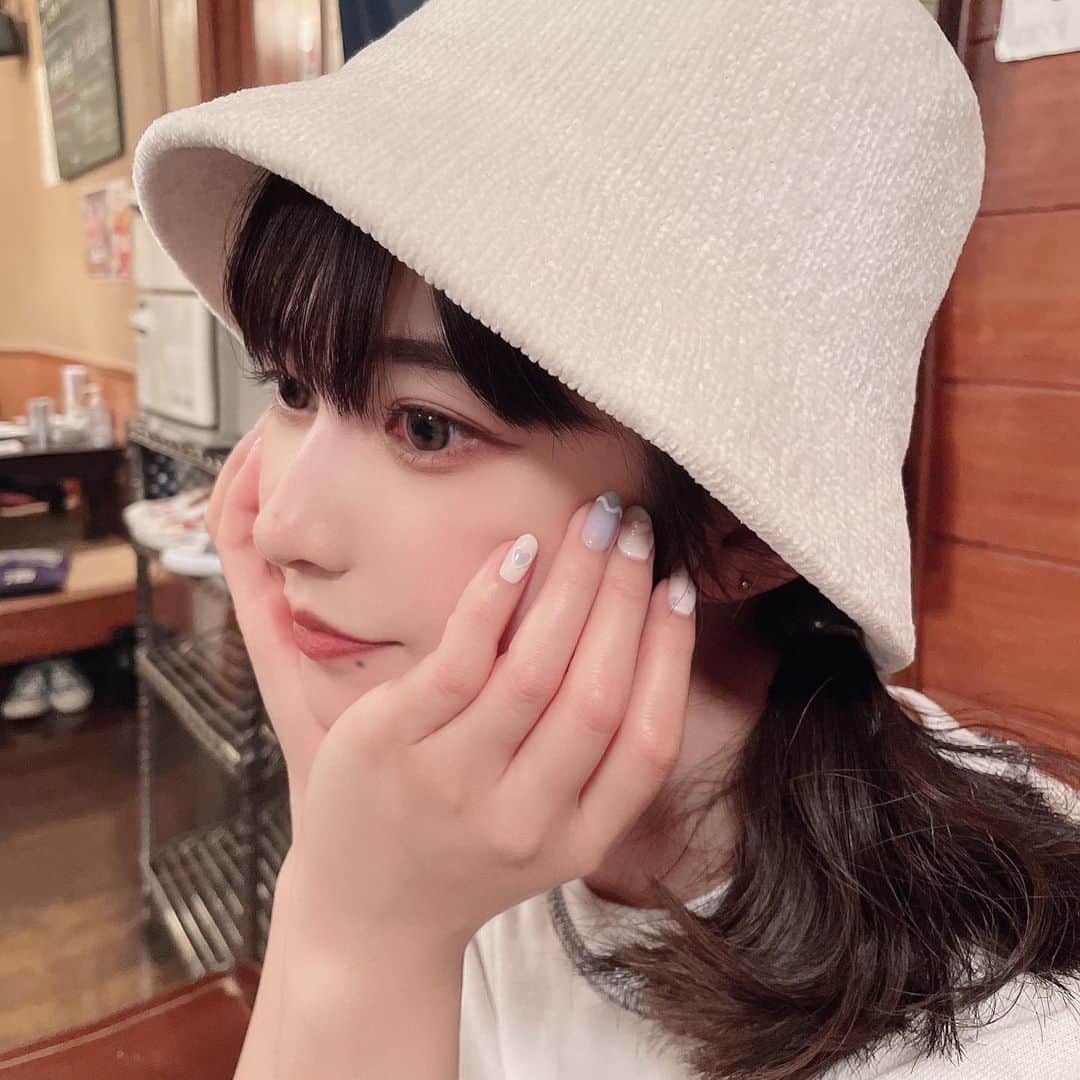 甘夏ゆずのインスタグラム：「🧸🤍  .  ちゃんももプロデュースのミーツェネイルさんで今回もすっごく可愛くしてもらいました🩰🥣 ベビー用品のようなやわらかかわいいデザインお気に入りです🧸♡♡ いつも素敵にしてもらってありがとうございますꪔ̤̮ ꪔ̤̮」