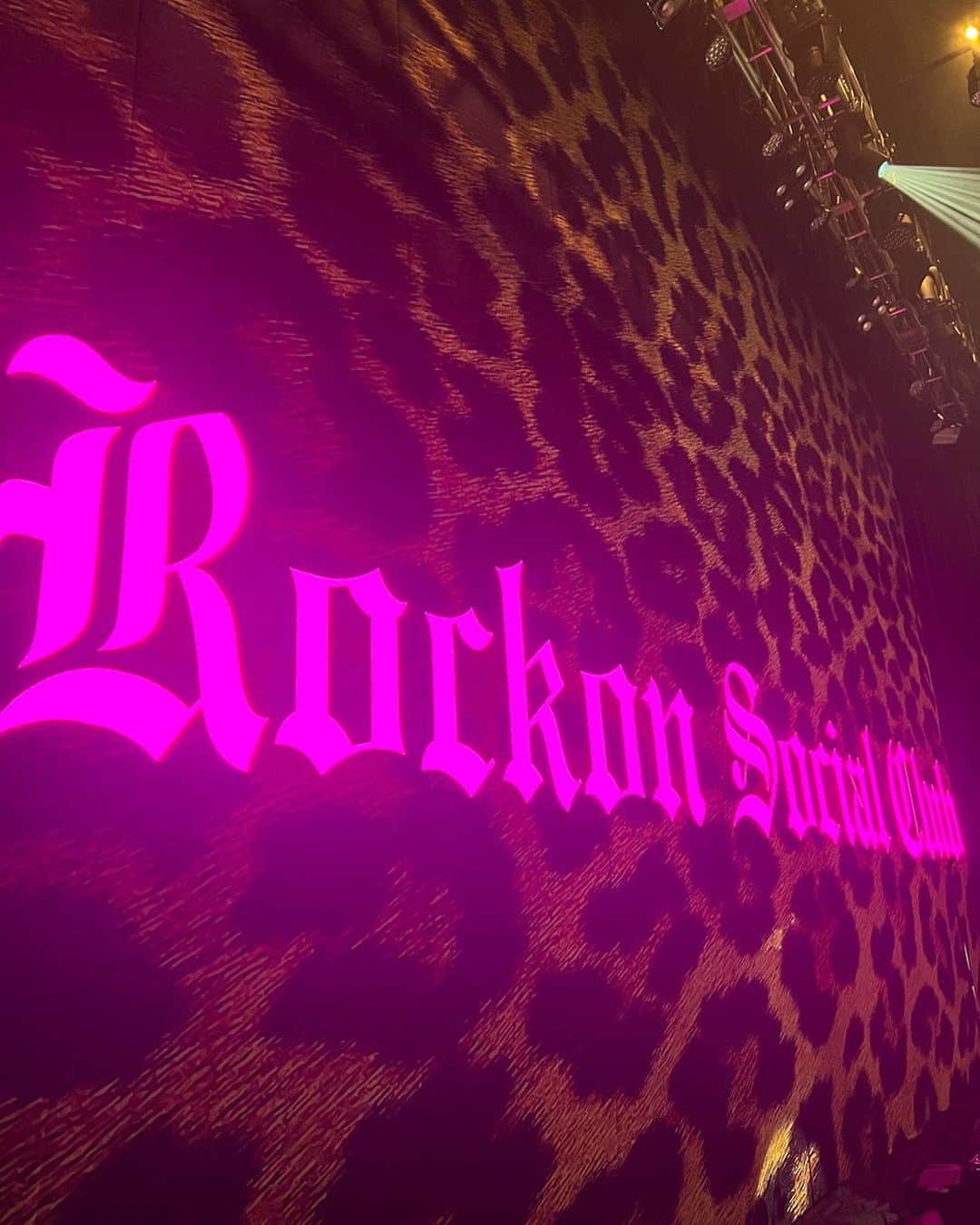 のインスタグラム：「★ Rockon ★  Rockon Social Club  🤘始動🤘」