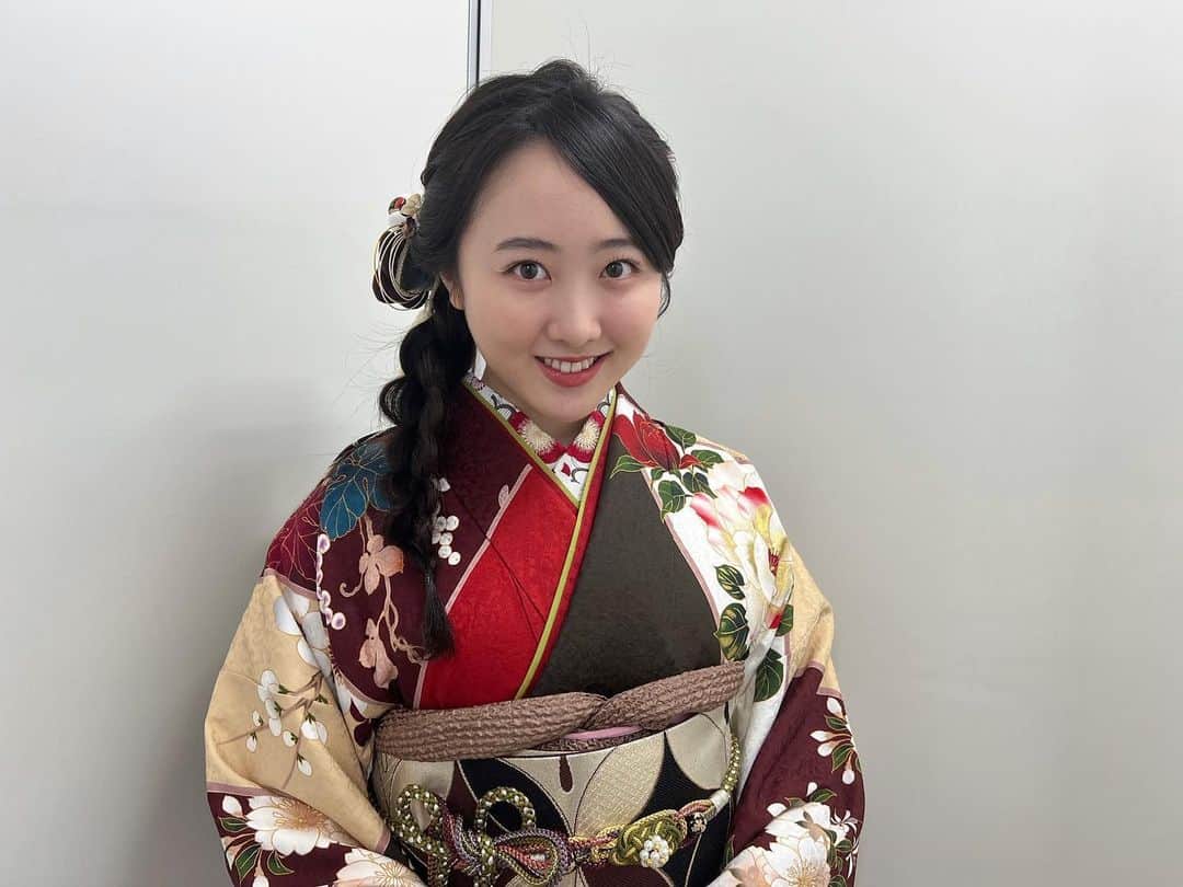 本田望結のインスタグラム：「#関コレ  ・ ・ 【関西コレクション】ありがとうございました！ 大好きなお着物、"トップバッター"歩かせていただきました！✨ ・ 京セラ。舞台裏。最高。🤘⚾️」