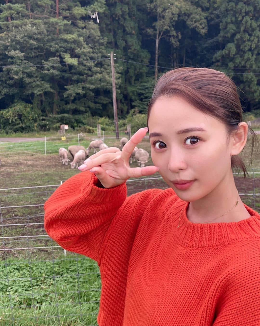 泉玲菜さんのインスタグラム写真 - (泉玲菜Instagram)「. . 大自然なところいきたい🐑💛」3月4日 23時25分 - _reina.0214