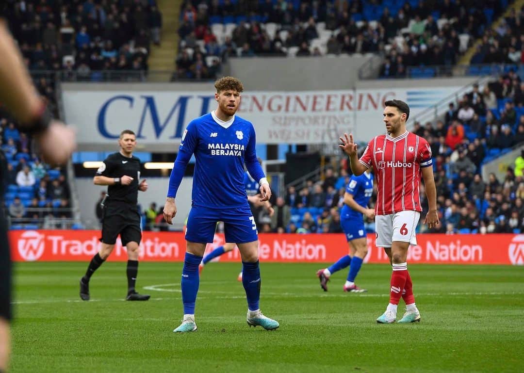 コナー・ウィッカムのインスタグラム：「Hope you enjoyed that one bluebirds. See you next weekend 💙🤍」